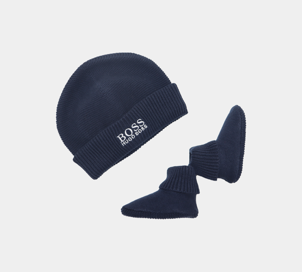 Hugo Boss Geschenkset mit Strickzubehör für Babys, J9830A849, Beanie-Mütze/Schuhe, Marineblau, UK, 1–6 Monate alt