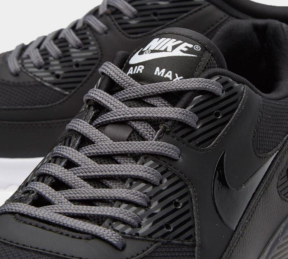 Nike Air Max 90 Ultra Essential 724981 007 Trainers Black/Dark Grey UK 4.5