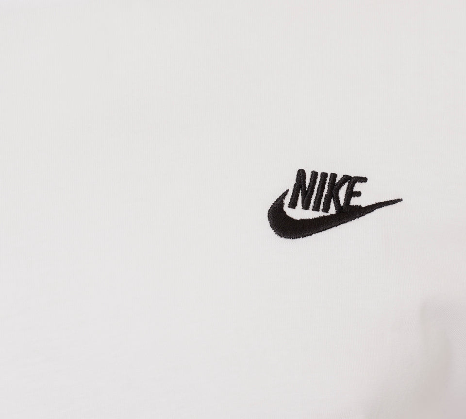 Nike Sportswear Club/Swoosh Futura T Shirt