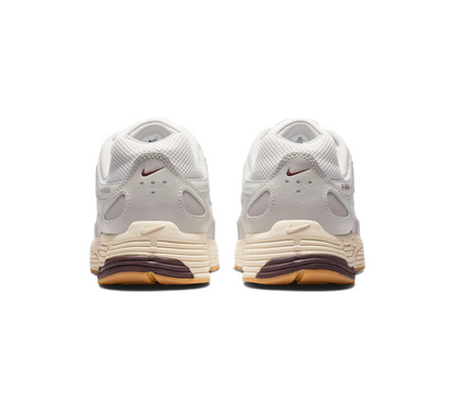Nike P-600 Trainers