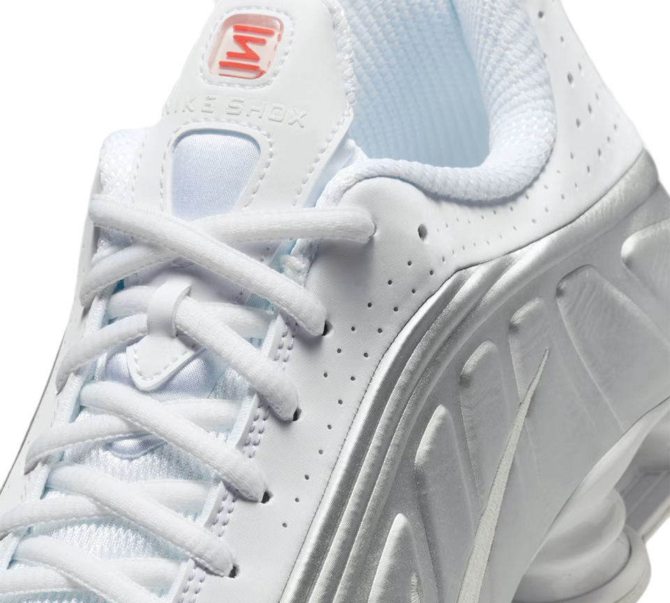 Nike Shox R4 Trainers