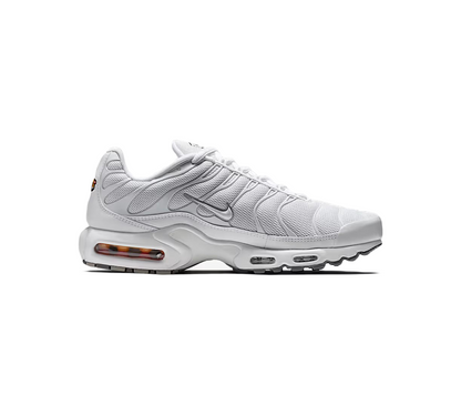 Vivi Sports Nike Air Max Plus Trainers – White/Black, Sneakers in UK Size 10 – Features Tuned Air Cushioning for Maximum Comfort and Support – Iconic Wavy Design with Mesh Upper – Ideal for Running, Training, or Everyday Streetwear Style