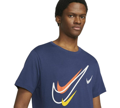 Nike Sportswear Short Sleeve Swoosh Logo T-Shirt