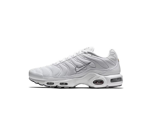 Vivi Sports Nike Air Max Plus Trainers – White/Black, Sneakers in UK Size 10 – Features Tuned Air Cushioning for Maximum Comfort and Support – Iconic Wavy Design with Mesh Upper – Ideal for Running, Training, or Everyday Streetwear Style