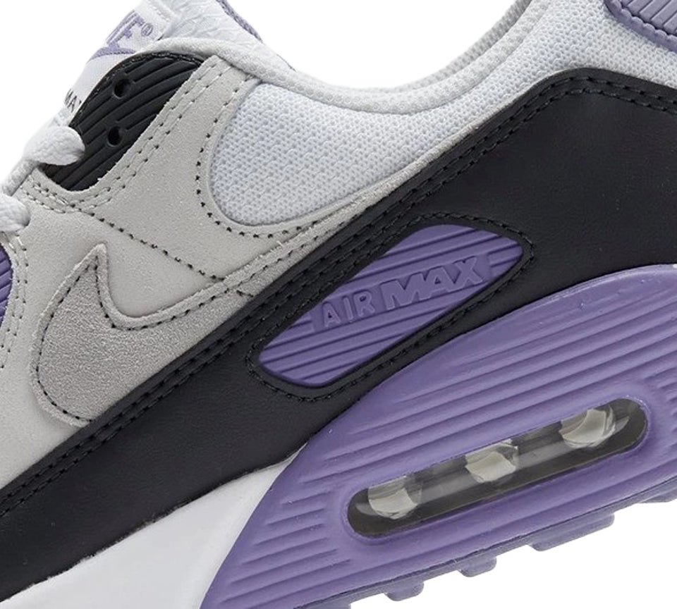 Nike Air Max 90 Trainers