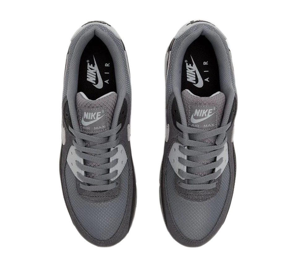 Nike Air Max 90 Trainers