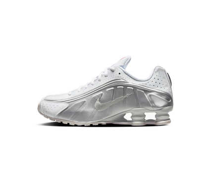 Nike Shox R4 Trainers