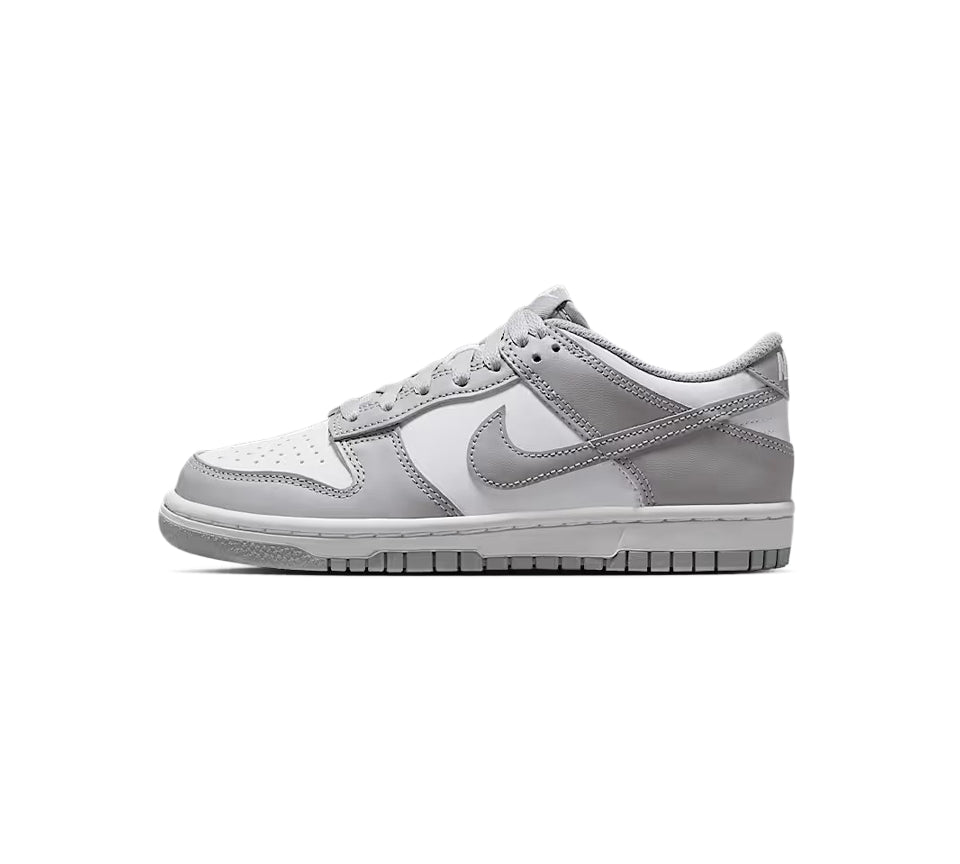Nike Dunk Low Trainers