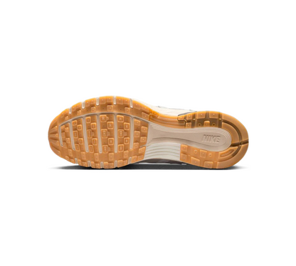 Nike P-600 Trainers