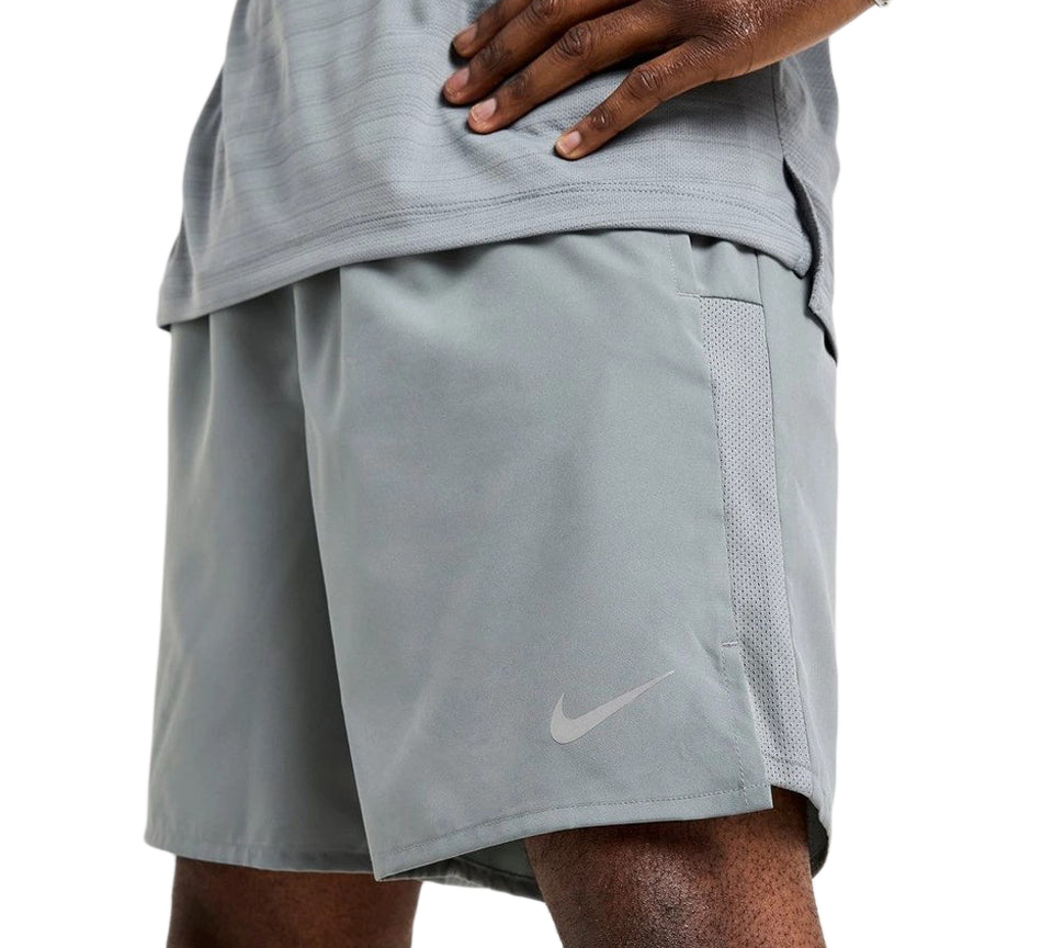 Nike Challenger 7 Inch Shorts