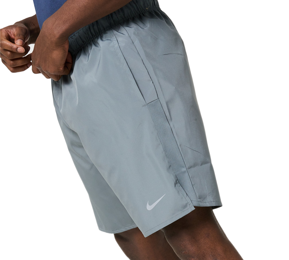 Nike Challenger 7 Inch Shorts