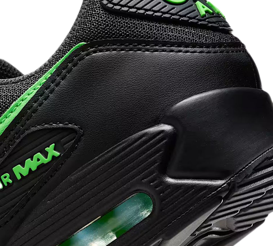 Nike Air Max 90 Trainers