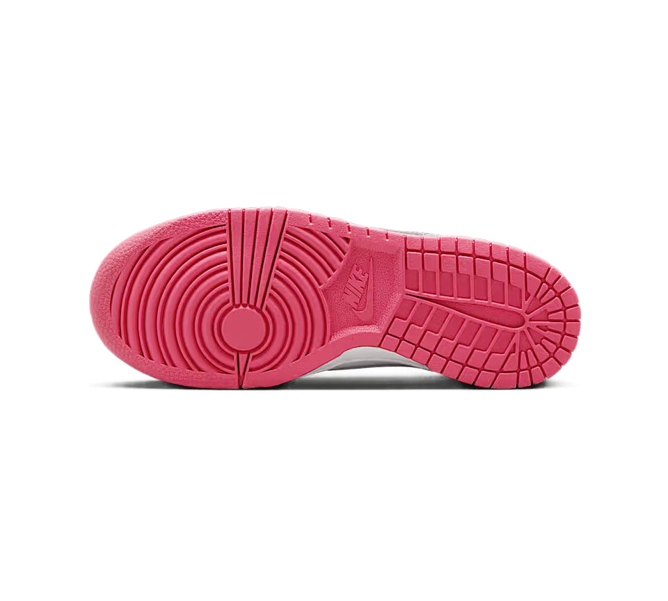 Nike Dunk Low Trainers