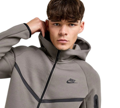 Nike Tech Fleece Windrunner