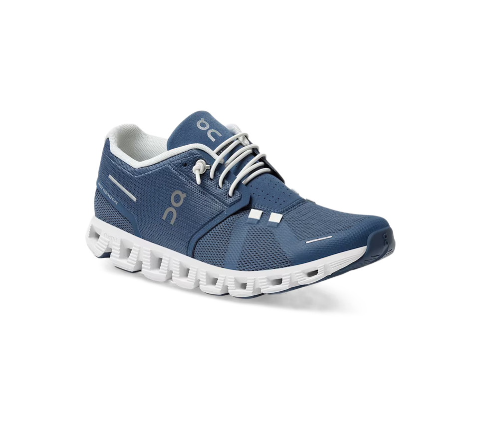 On Cloud 5 Trainers