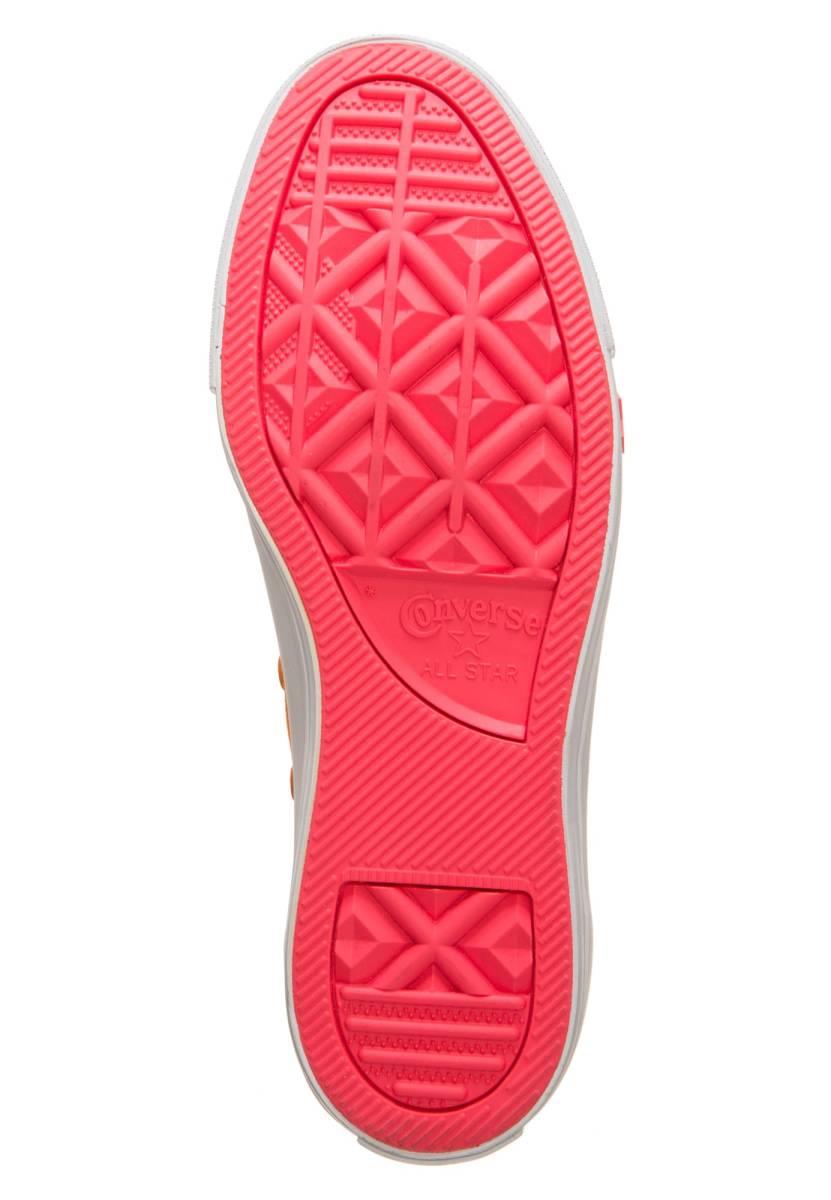 Converse Chuck Taylor All Star OX Trainers