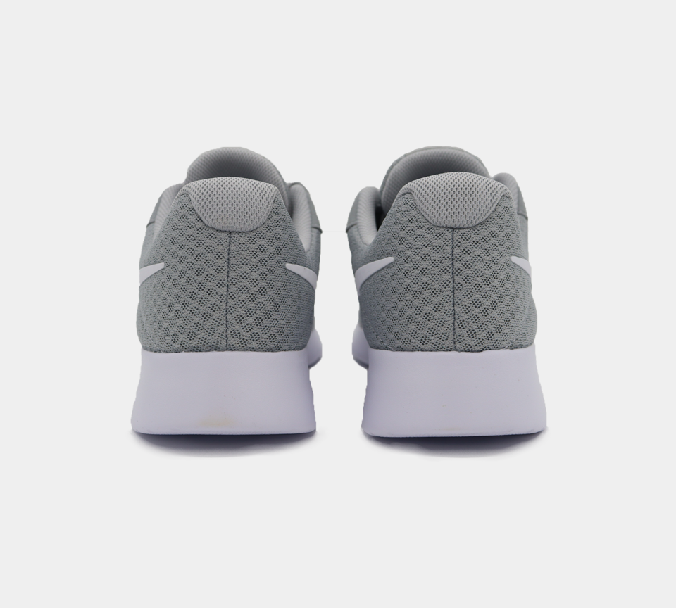 Nike Tanjun Trainer 812654010 Grau UK 6-11