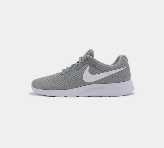 Baskets Nike Tanjun 812654010 Gris UK 6-11